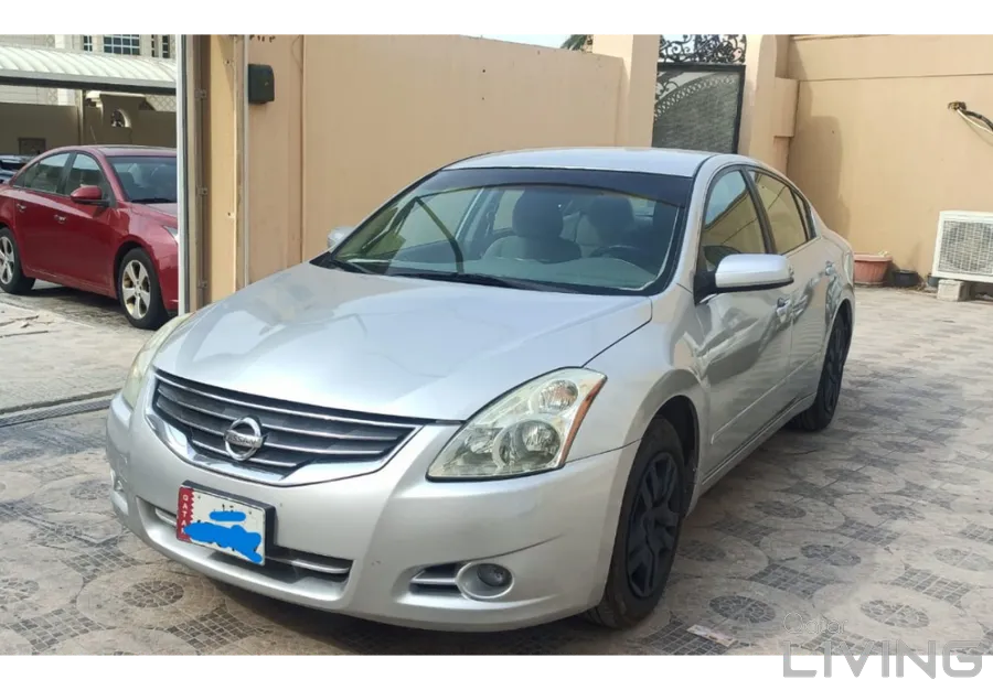 Nissan Altima 2012 — QatarLiving